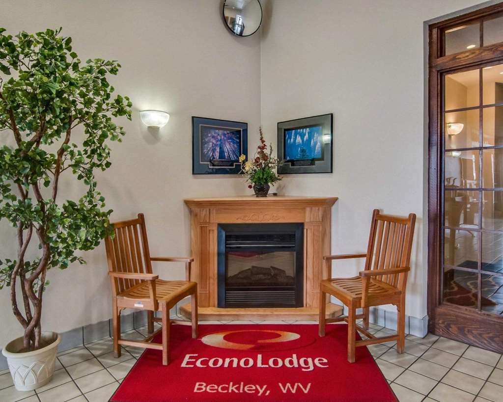 Econo Lodge Beckley Interior photo